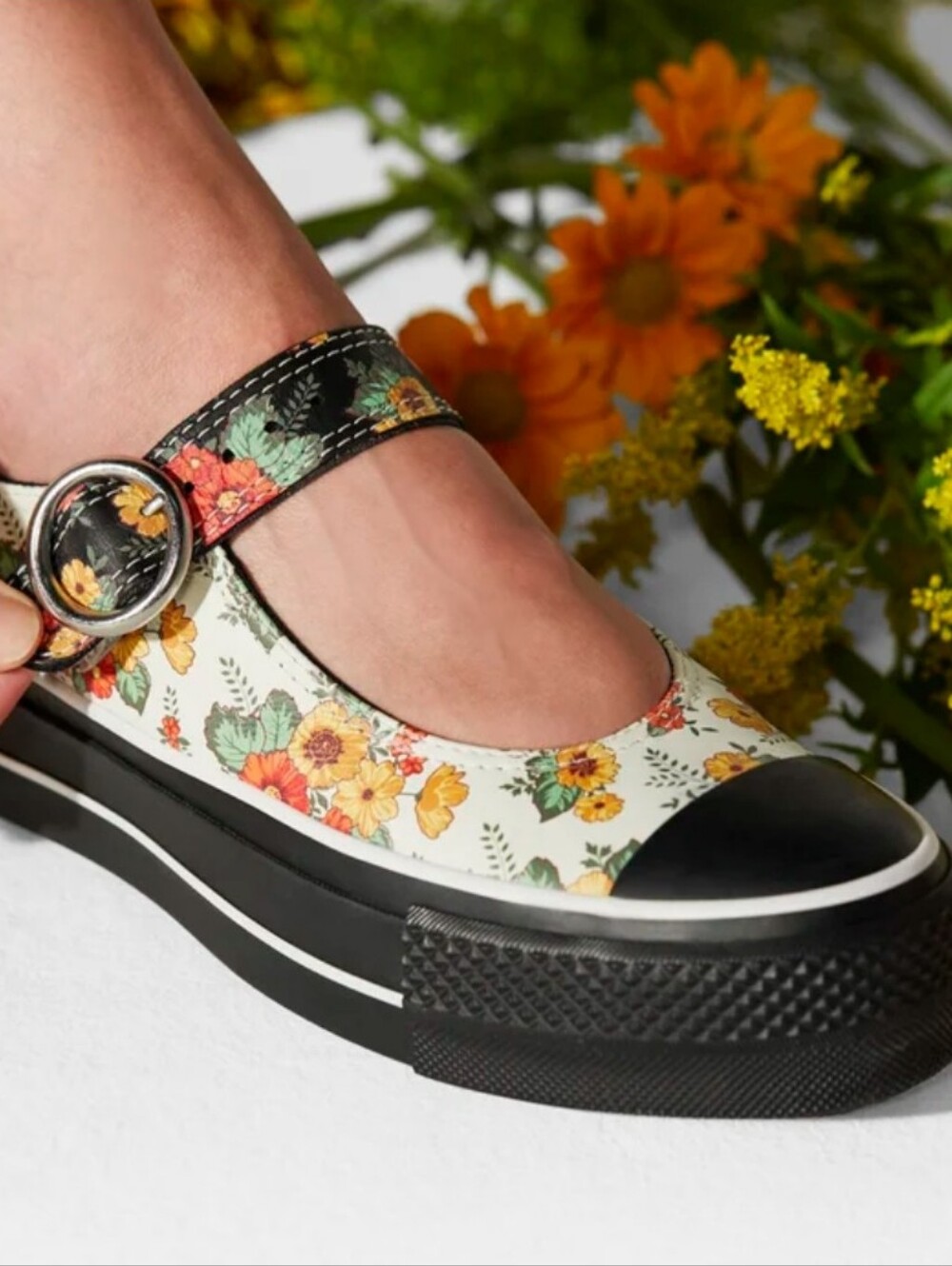 RARE Converse Chuck Taylor Mary Jane Floral Platform Sneakers Shoes Size 8.5
